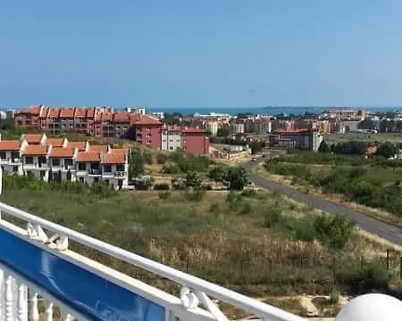 Апартаменты У Солнечного Берега. Болгария! סאני ביץ'